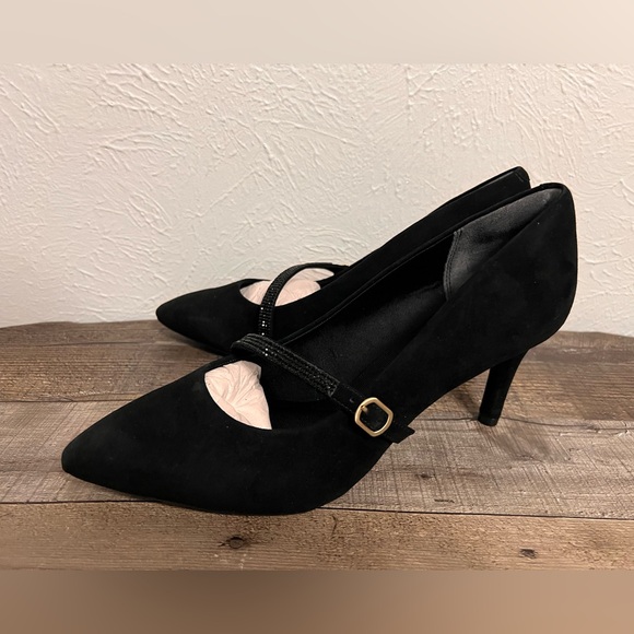 Mary Jane Black Heels for Elegant Occasions - Picture 1 of 8